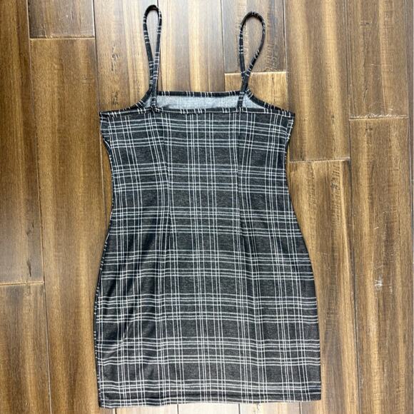 Black & White Plaid Mini Dress size M square neck, bodycon, thin straps Punk Y2K - Picture 14 of 16